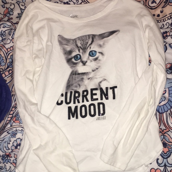 Cute kitty shirt🥰 - Picture 1 of 2